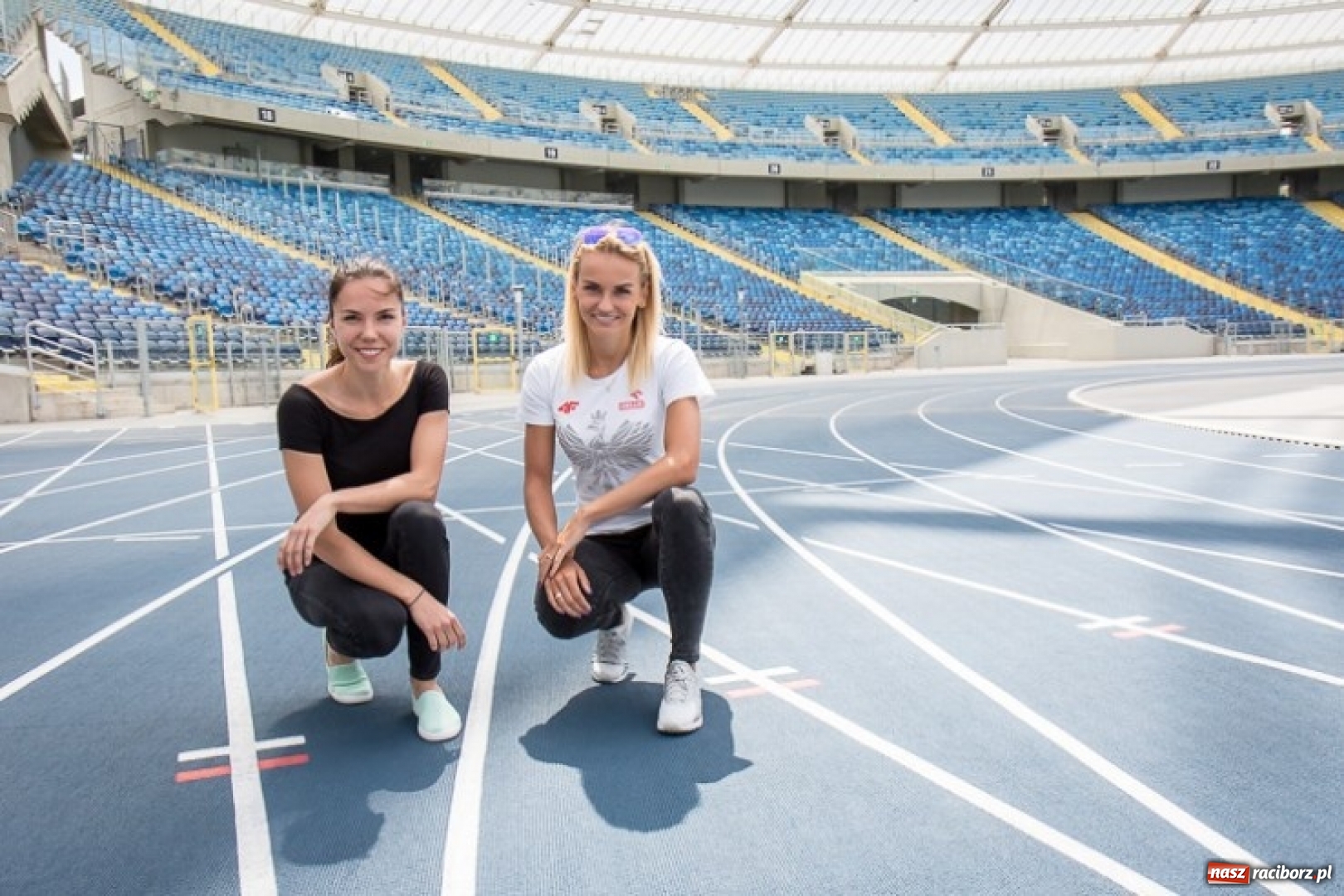 Zdjęcie w galerii na portalu naszraciborz.pl: Justyna Święty-Ersetic wspiera promocję Stadionu Śląskiego wiadomości z regionu