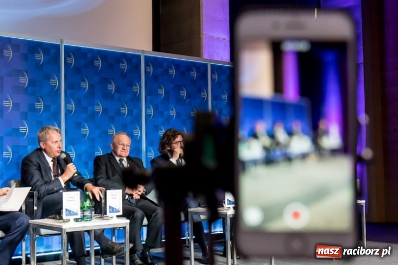 Zdjęcie w galerii na portalu naszraciborz.pl: Rząd chce wyeliminować muły i floty ze sprzedaży wiadomości z regionu