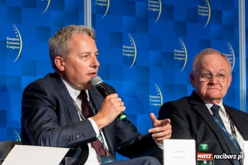 Zdjęcie w galerii na portalu naszraciborz.pl: Rząd chce wyeliminować muły i floty ze sprzedaży wiadomości z regionu