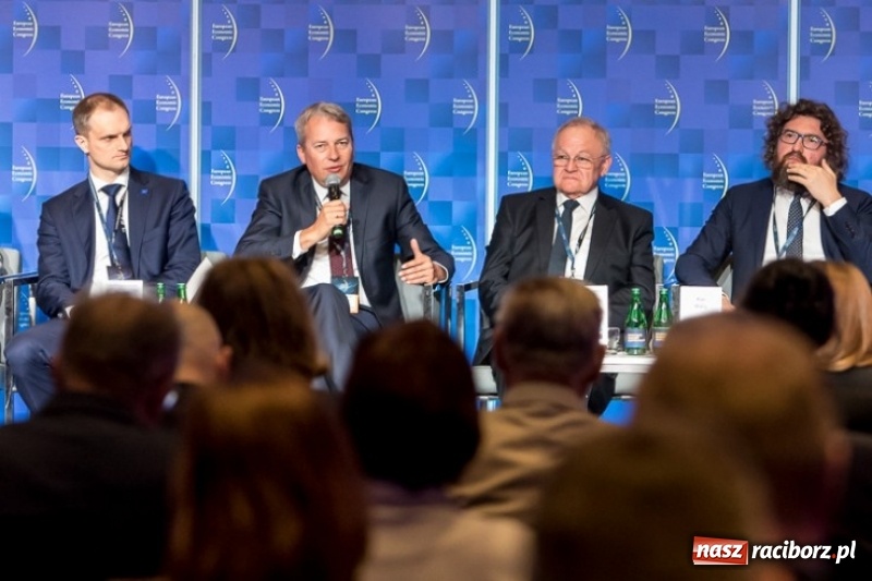 Zdjęcie w galerii na portalu naszraciborz.pl: Rząd chce wyeliminować muły i floty ze sprzedaży wiadomości z regionu