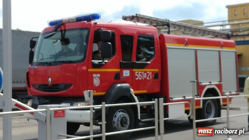 Zdjęcie w galerii na portalu naszraciborz.pl: Pożar w Henklu. Ćwiczenia raciborskiej kompanii odwodowej KSRG  wiadomości z regionu