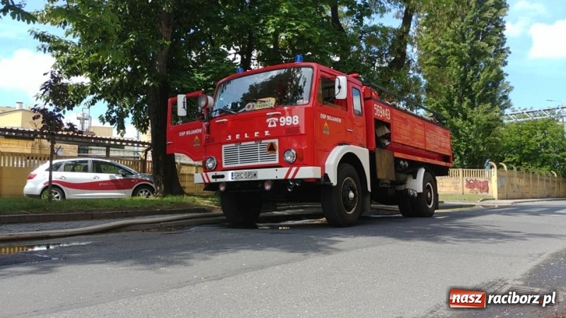 Zdjęcie w galerii na portalu naszraciborz.pl: Pożar w Henklu. Ćwiczenia raciborskiej kompanii odwodowej KSRG  wiadomości z regionu