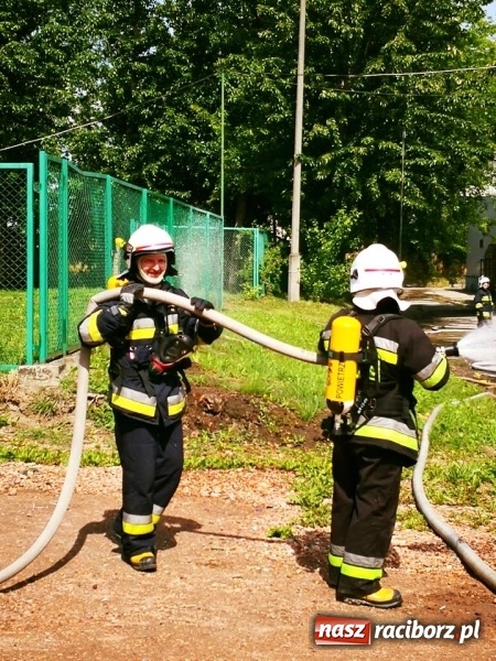Zdjęcie w galerii na portalu naszraciborz.pl: Pożar w Henklu. Ćwiczenia raciborskiej kompanii odwodowej KSRG  wiadomości z regionu