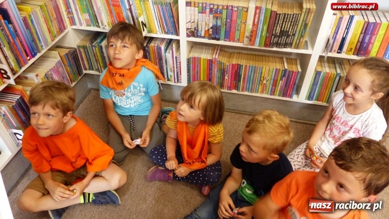 Zdjęcie w galerii na portalu naszraciborz.pl: Pomarańczowo i odjazdowo, czyli sobota na dwóch kółkach z raciborską biblioteką wiadomości z regionu