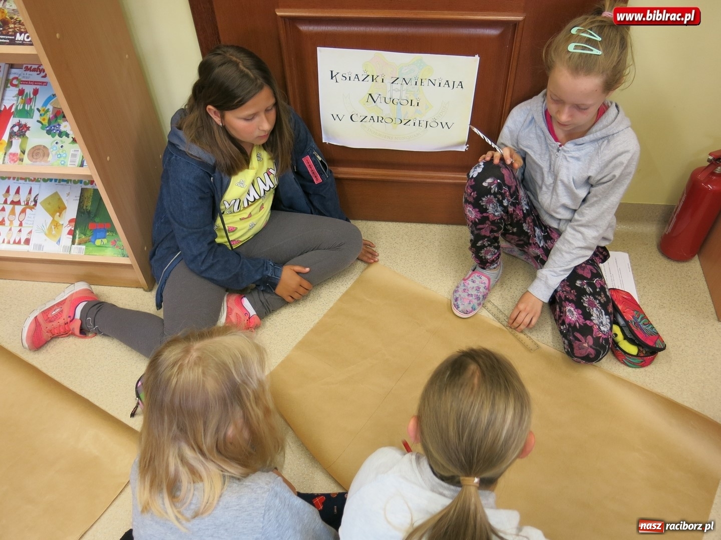 Zdjęcie w galerii na portalu naszraciborz.pl: Cudowna podróż do Książkowego Emporium w raciborskiej bibliotece wiadomości z regionu