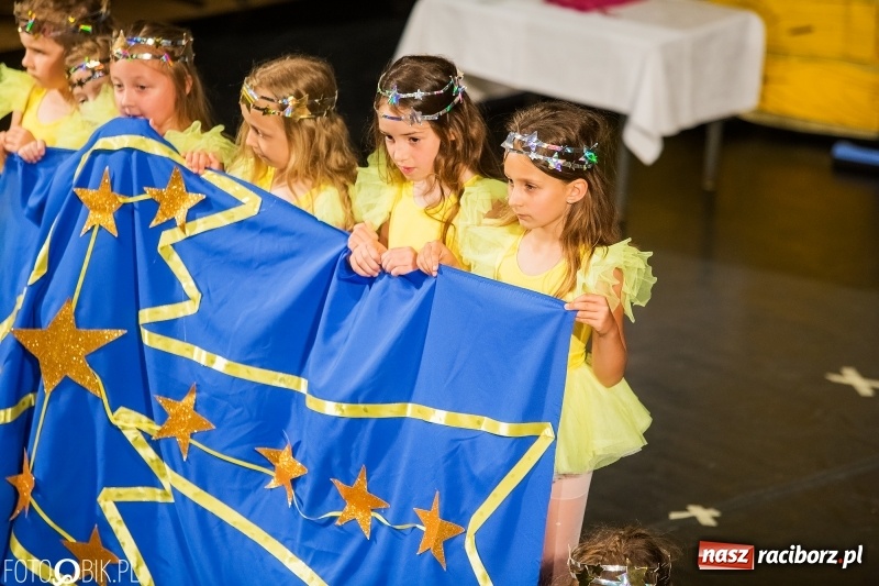 Zdjęcie w galerii na portalu naszraciborz.pl: Gala X Mini Festiwalu Przedszkolaków wiadomości z regionu
