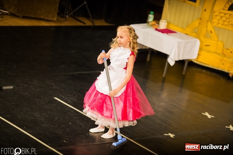 Zdjęcie w galerii na portalu naszraciborz.pl: Gala X Mini Festiwalu Przedszkolaków wiadomości z regionu