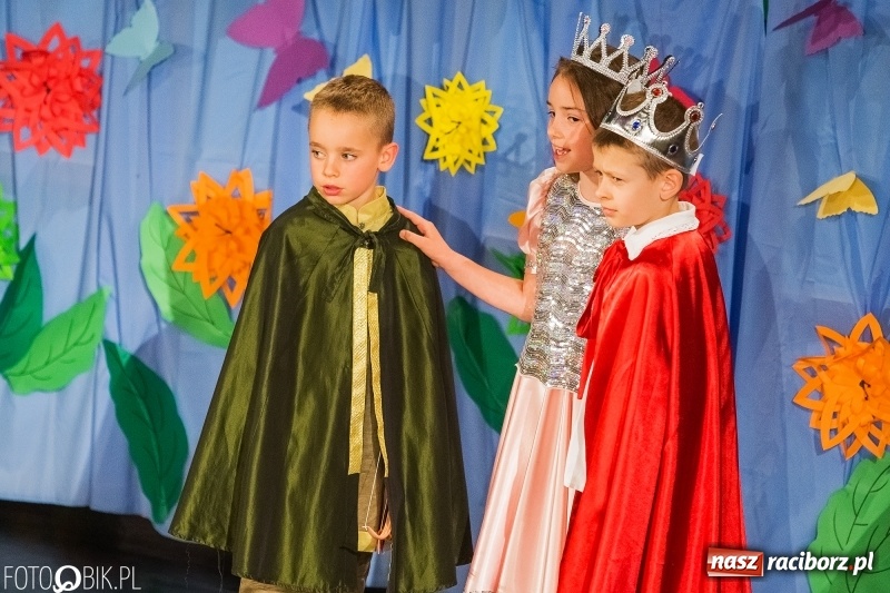 Zdjęcie w galerii na portalu naszraciborz.pl: Gala X Mini Festiwalu Przedszkolaków wiadomości z regionu