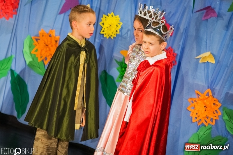 Zdjęcie w galerii na portalu naszraciborz.pl: Gala X Mini Festiwalu Przedszkolaków wiadomości z regionu