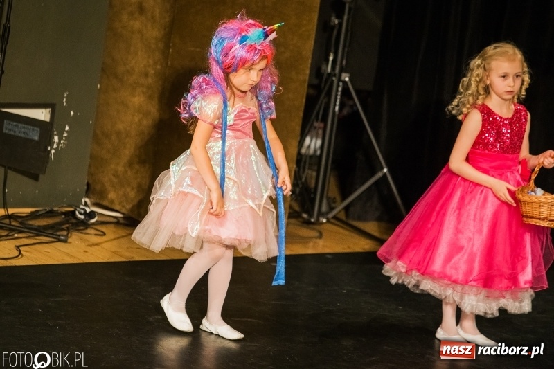 Zdjęcie w galerii na portalu naszraciborz.pl: Gala X Mini Festiwalu Przedszkolaków wiadomości z regionu