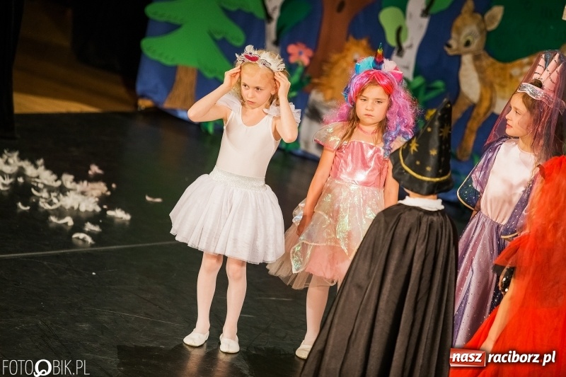 Zdjęcie w galerii na portalu naszraciborz.pl: Gala X Mini Festiwalu Przedszkolaków wiadomości z regionu