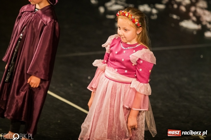 Zdjęcie w galerii na portalu naszraciborz.pl: Gala X Mini Festiwalu Przedszkolaków wiadomości z regionu