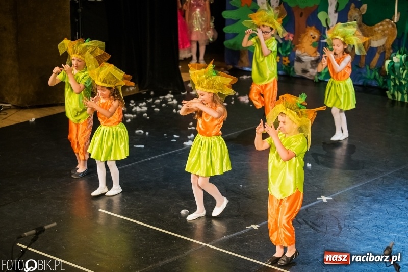Zdjęcie w galerii na portalu naszraciborz.pl: Gala X Mini Festiwalu Przedszkolaków wiadomości z regionu