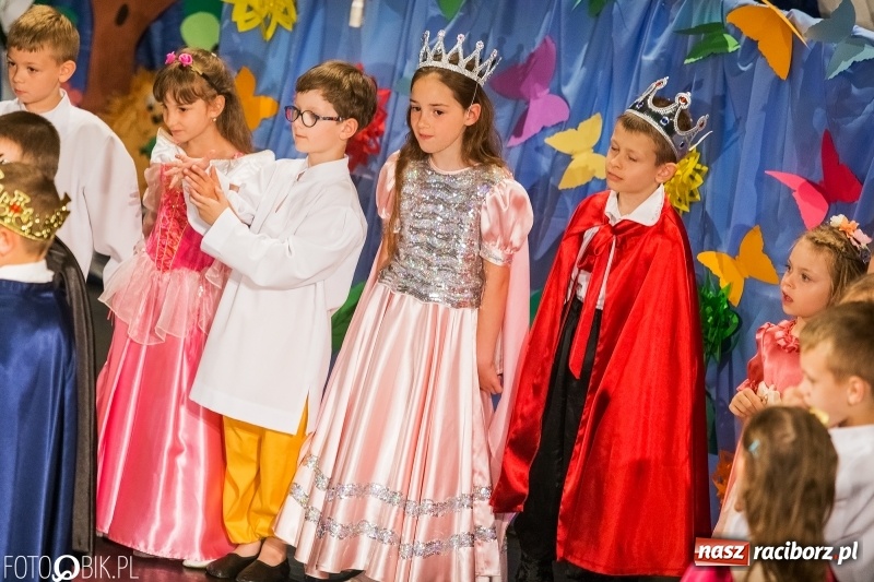 Zdjęcie w galerii na portalu naszraciborz.pl: Gala X Mini Festiwalu Przedszkolaków wiadomości z regionu
