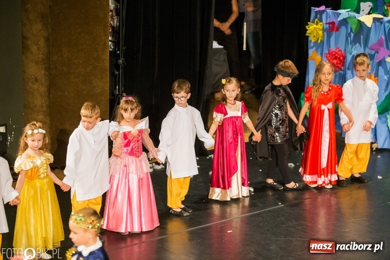 Zdjęcie w galerii na portalu naszraciborz.pl: Gala X Mini Festiwalu Przedszkolaków wiadomości z regionu