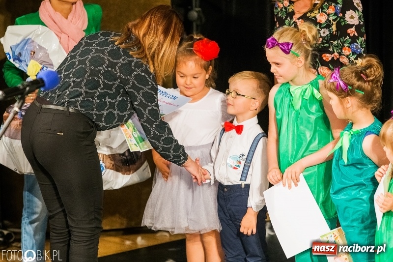 Zdjęcie w galerii na portalu naszraciborz.pl: Gala X Mini Festiwalu Przedszkolaków wiadomości z regionu