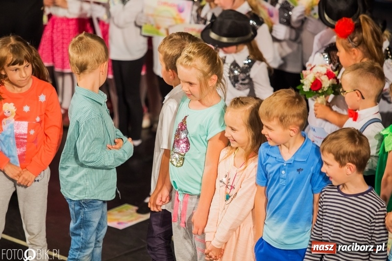 Zdjęcie w galerii na portalu naszraciborz.pl: Gala X Mini Festiwalu Przedszkolaków wiadomości z regionu