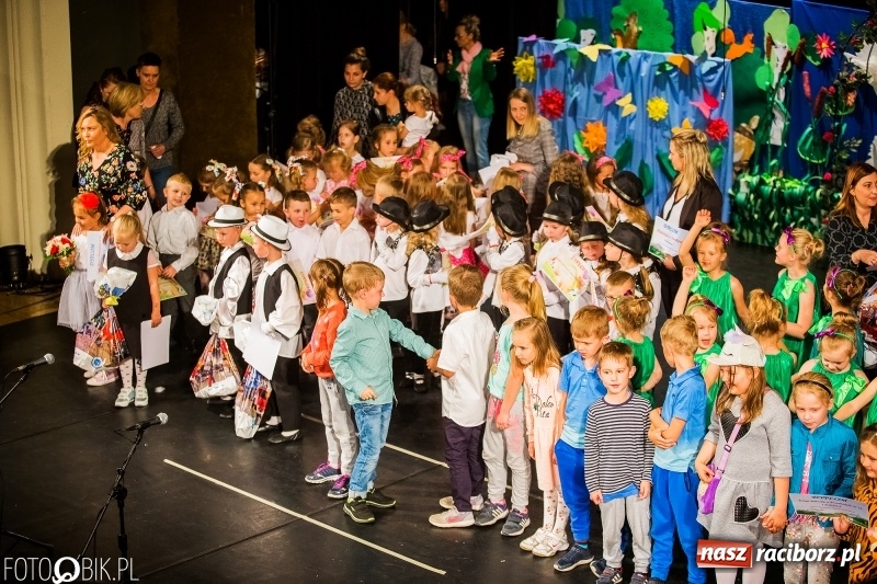 Zdjęcie w galerii na portalu naszraciborz.pl: Gala X Mini Festiwalu Przedszkolaków wiadomości z regionu