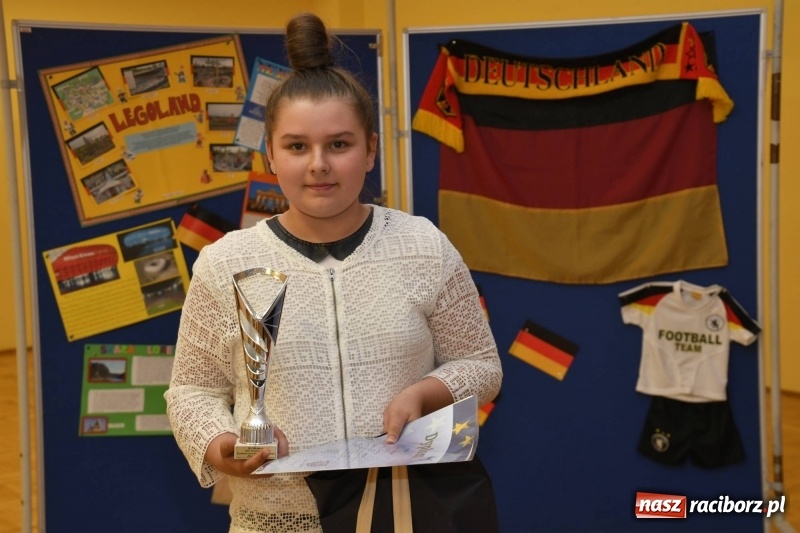 Zdjęcie w galerii na portalu naszraciborz.pl: XIII Wojewódzki Konkurs Językowy Der Globus w SP18 wiadomości z regionu