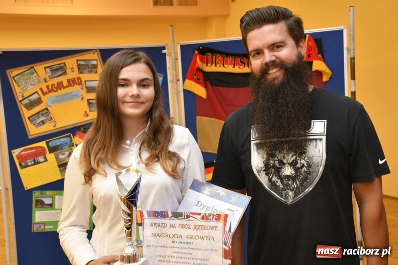 Zdjęcie w galerii na portalu naszraciborz.pl: XIII Wojewódzki Konkurs Językowy Der Globus w SP18 wiadomości z regionu