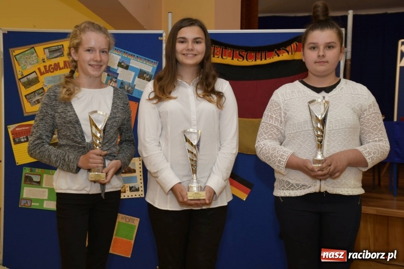Zdjęcie w galerii na portalu naszraciborz.pl: XIII Wojewódzki Konkurs Językowy Der Globus w SP18 wiadomości z regionu
