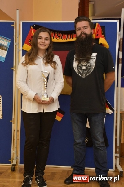 Zdjęcie w galerii na portalu naszraciborz.pl: XIII Wojewódzki Konkurs Językowy Der Globus w SP18 wiadomości z regionu