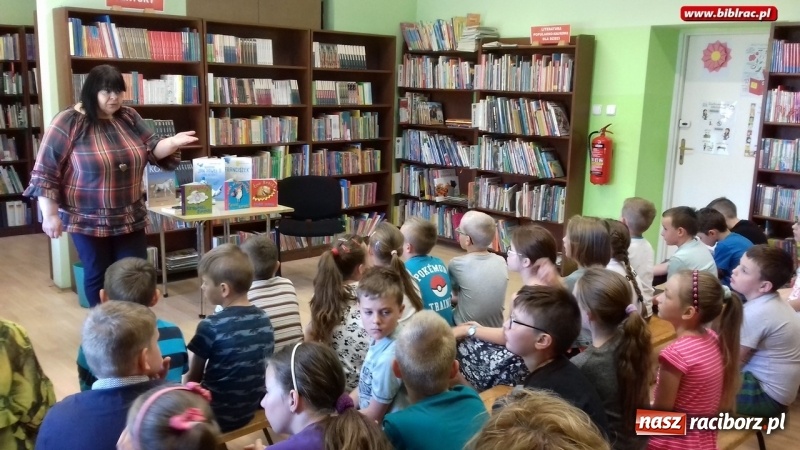 Zdjęcie w galerii na portalu naszraciborz.pl: Kreatywne czytanie, czyli po drugiej stronie książki. Spotkania z Jolantą Reisch-Klose w bibliotece wiadomości z regionu