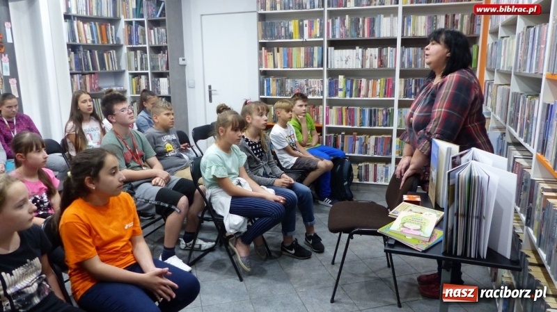 Zdjęcie w galerii na portalu naszraciborz.pl: Kreatywne czytanie, czyli po drugiej stronie książki. Spotkania z Jolantą Reisch-Klose w bibliotece wiadomości z regionu