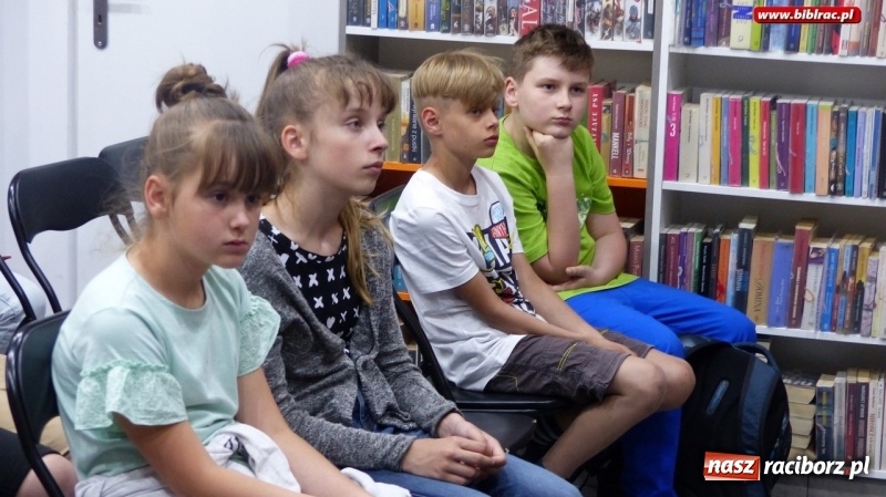 Zdjęcie w galerii na portalu naszraciborz.pl: Kreatywne czytanie, czyli po drugiej stronie książki. Spotkania z Jolantą Reisch-Klose w bibliotece wiadomości z regionu