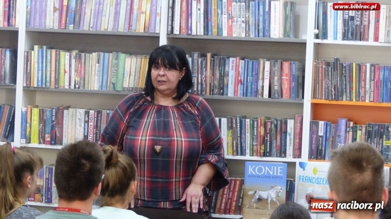 Zdjęcie w galerii na portalu naszraciborz.pl: Kreatywne czytanie, czyli po drugiej stronie książki. Spotkania z Jolantą Reisch-Klose w bibliotece wiadomości z regionu