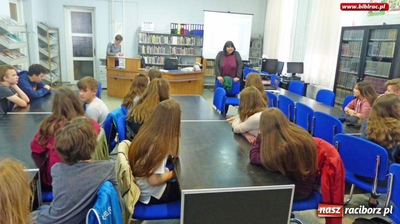 Zdjęcie w galerii na portalu naszraciborz.pl: Kreatywne czytanie, czyli po drugiej stronie książki. Spotkania z Jolantą Reisch-Klose w bibliotece wiadomości z regionu