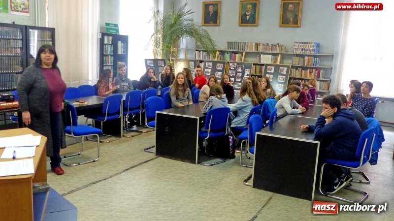 Zdjęcie w galerii na portalu naszraciborz.pl: Kreatywne czytanie, czyli po drugiej stronie książki. Spotkania z Jolantą Reisch-Klose w bibliotece wiadomości z regionu