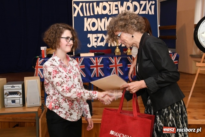 Zdjęcie w galerii na portalu naszraciborz.pl: The Globe – wojewódzki konkurs języka angielskiego w SP18 wiadomości z regionu