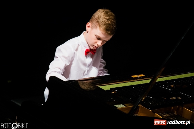 Zdjęcie w galerii na portalu naszraciborz.pl: II raciborska Gala Młodych Talentów w RCK wiadomości z regionu