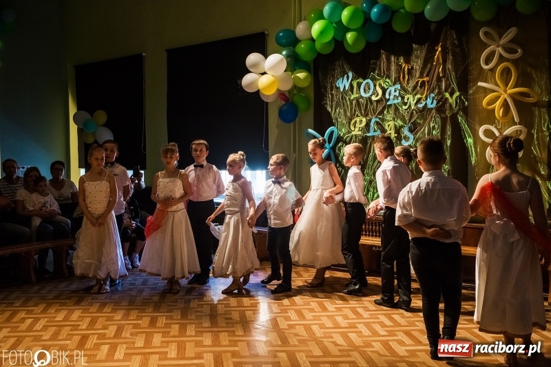 Zdjęcie w galerii na portalu naszraciborz.pl: Wiosenny Pląs w Młodzieżowym Domu Kultury wiadomości z regionu