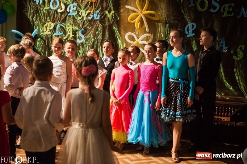 Zdjęcie w galerii na portalu naszraciborz.pl: Wiosenny Pląs w Młodzieżowym Domu Kultury wiadomości z regionu