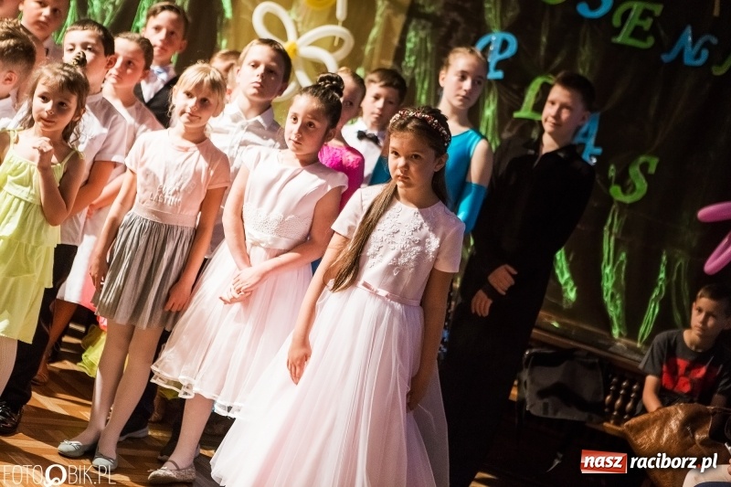 Zdjęcie w galerii na portalu naszraciborz.pl: Wiosenny Pląs w Młodzieżowym Domu Kultury wiadomości z regionu