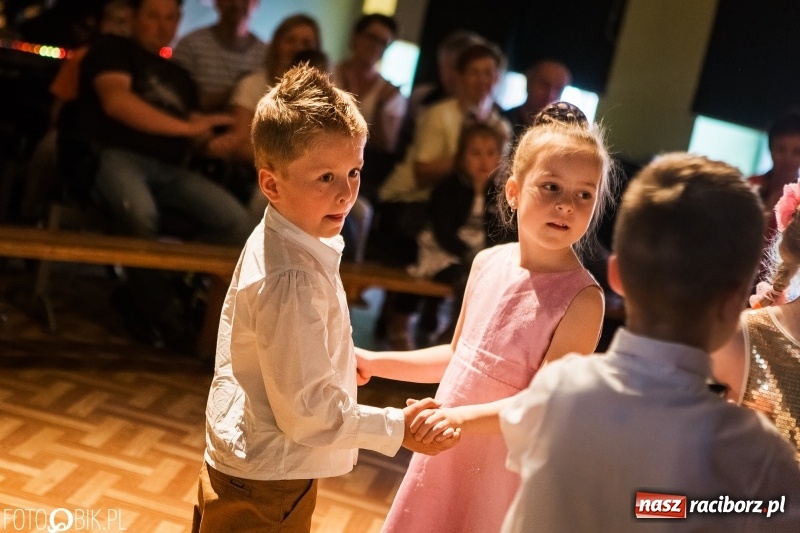 Zdjęcie w galerii na portalu naszraciborz.pl: Wiosenny Pląs w Młodzieżowym Domu Kultury wiadomości z regionu