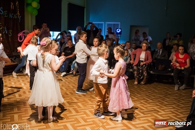 Zdjęcie w galerii na portalu naszraciborz.pl: Wiosenny Pląs w Młodzieżowym Domu Kultury wiadomości z regionu