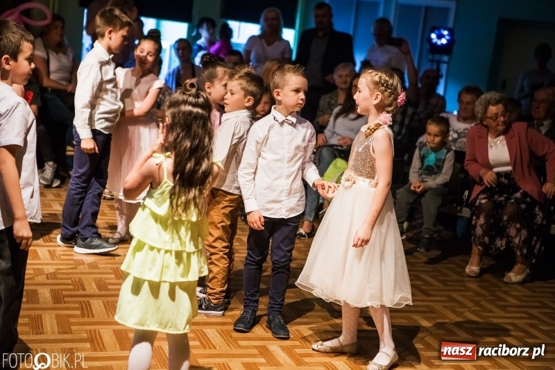 Zdjęcie w galerii na portalu naszraciborz.pl: Wiosenny Pląs w Młodzieżowym Domu Kultury wiadomości z regionu