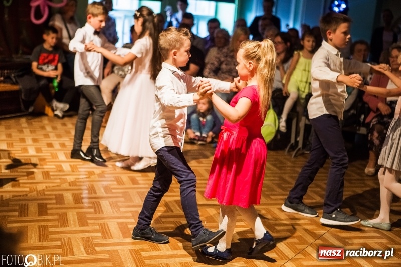 Zdjęcie w galerii na portalu naszraciborz.pl: Wiosenny Pląs w Młodzieżowym Domu Kultury wiadomości z regionu