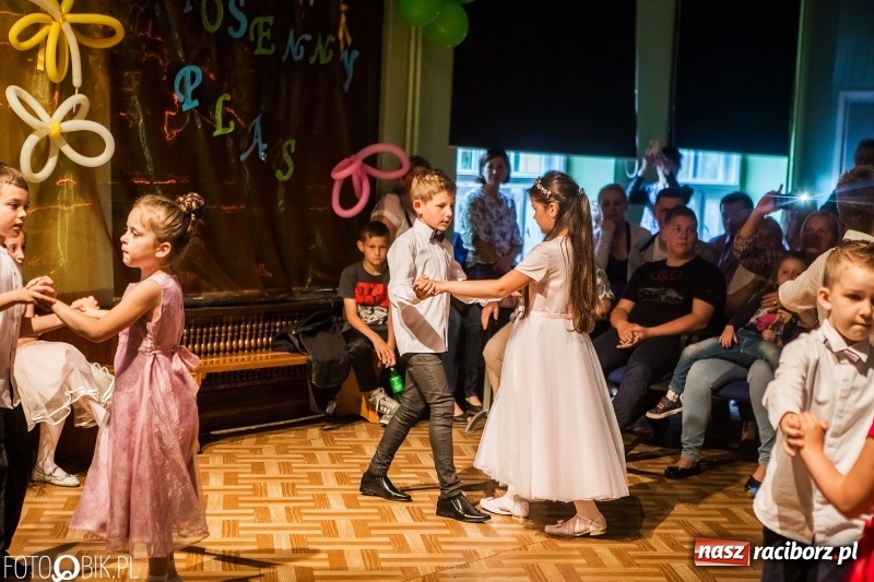 Zdjęcie w galerii na portalu naszraciborz.pl: Wiosenny Pląs w Młodzieżowym Domu Kultury wiadomości z regionu