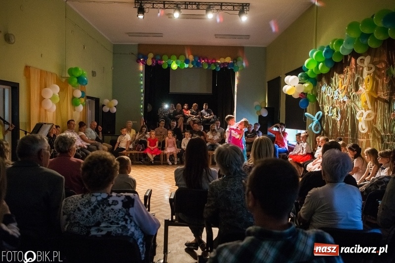 Zdjęcie w galerii na portalu naszraciborz.pl: Wiosenny Pląs w Młodzieżowym Domu Kultury wiadomości z regionu