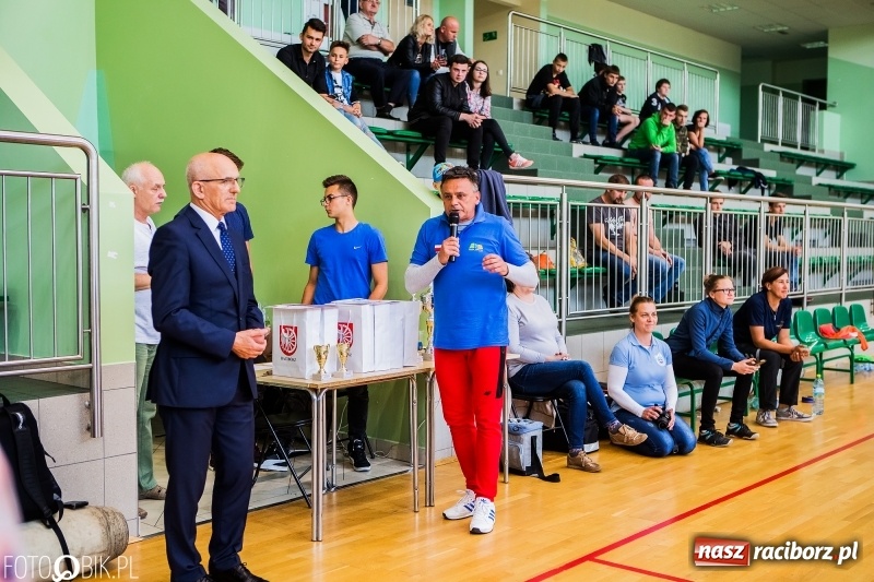 Zdjęcie w galerii na portalu naszraciborz.pl: UKS Start Pietrowice Wielkie zwycięzcą Międzynarodowego Turnieju Juniorek w piłce ręcznej wiadomości z regionu