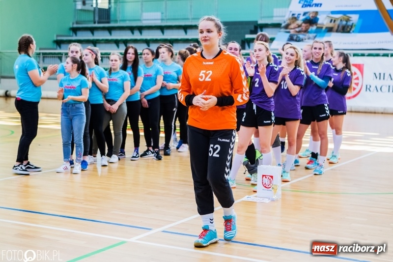 Zdjęcie w galerii na portalu naszraciborz.pl: UKS Start Pietrowice Wielkie zwycięzcą Międzynarodowego Turnieju Juniorek w piłce ręcznej wiadomości z regionu