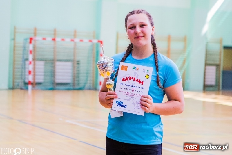 Zdjęcie w galerii na portalu naszraciborz.pl: UKS Start Pietrowice Wielkie zwycięzcą Międzynarodowego Turnieju Juniorek w piłce ręcznej wiadomości z regionu