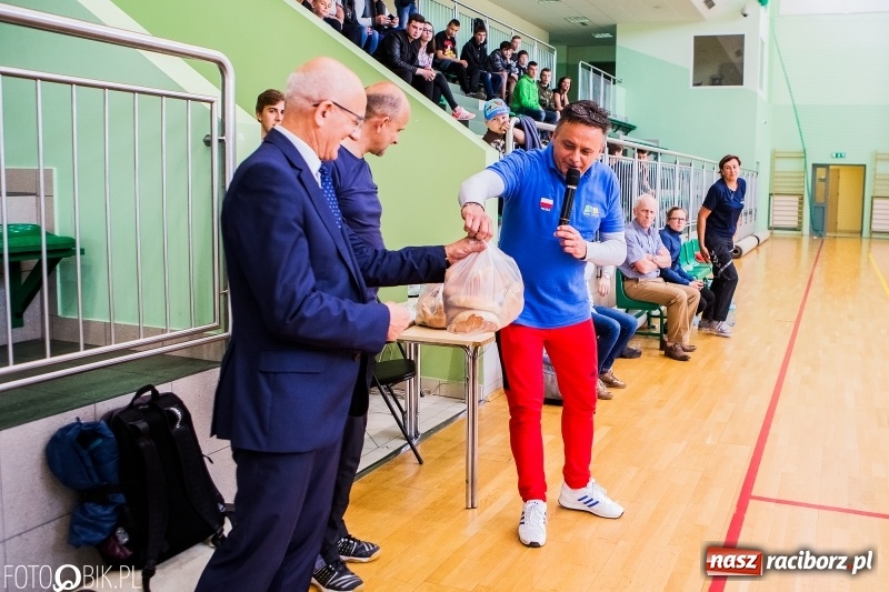 Zdjęcie w galerii na portalu naszraciborz.pl: UKS Start Pietrowice Wielkie zwycięzcą Międzynarodowego Turnieju Juniorek w piłce ręcznej wiadomości z regionu