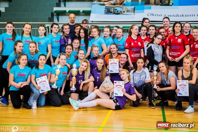 Zdjęcie w galerii na portalu naszraciborz.pl: UKS Start Pietrowice Wielkie zwycięzcą Międzynarodowego Turnieju Juniorek w piłce ręcznej wiadomości z regionu