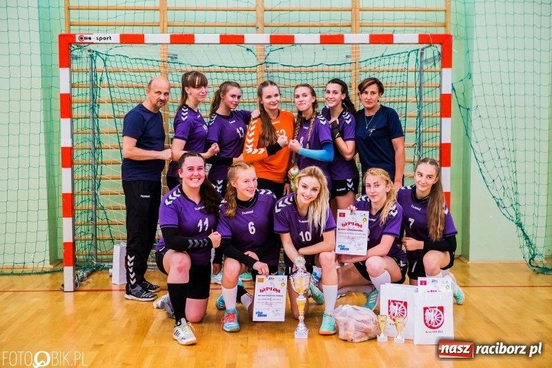Zdjęcie w galerii na portalu naszraciborz.pl: UKS Start Pietrowice Wielkie zwycięzcą Międzynarodowego Turnieju Juniorek w piłce ręcznej wiadomości z regionu