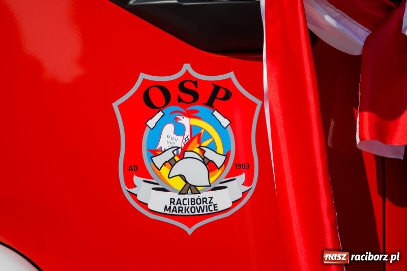 Zdjęcie w galerii na portalu naszraciborz.pl: Uroczystość 115-lecia OSP Markowice wraz z poświęceniem nowego wozu  wiadomości z regionu